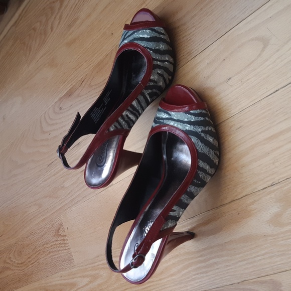 Candie’s Zebra Print Heels, New - Picture 5 of 6